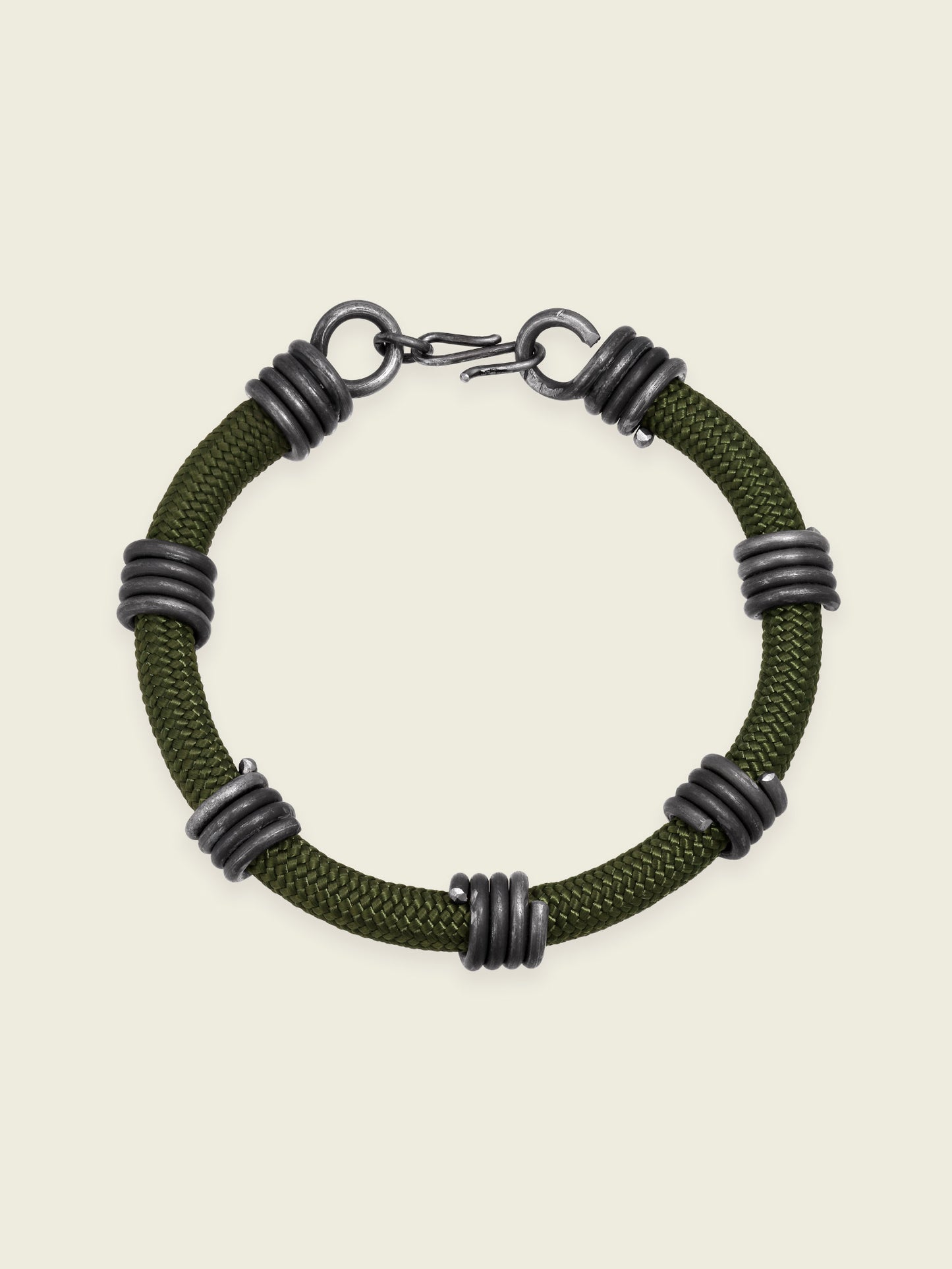 Snarearmbånd i paracord