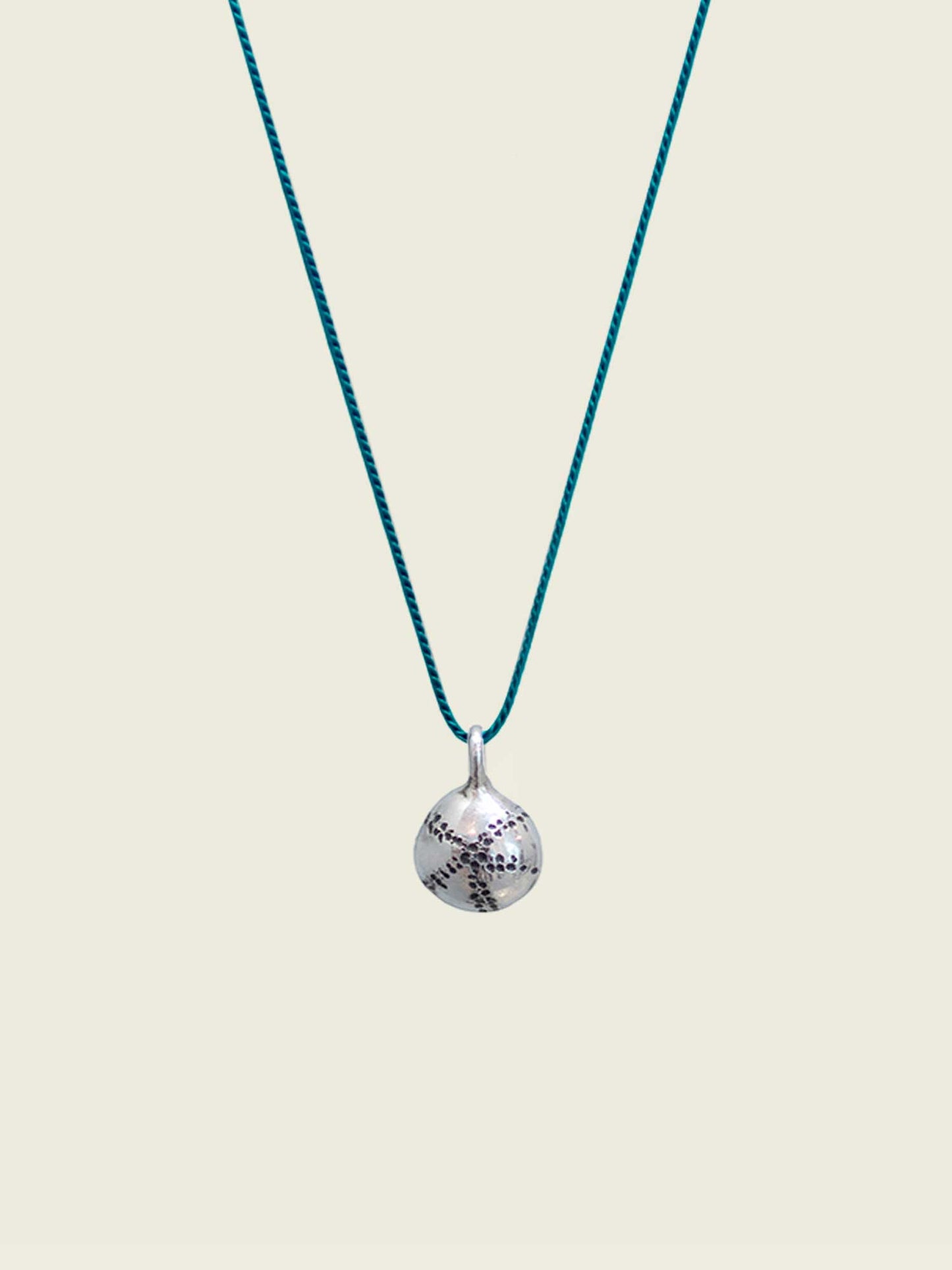 Halskæde med søpindsvin