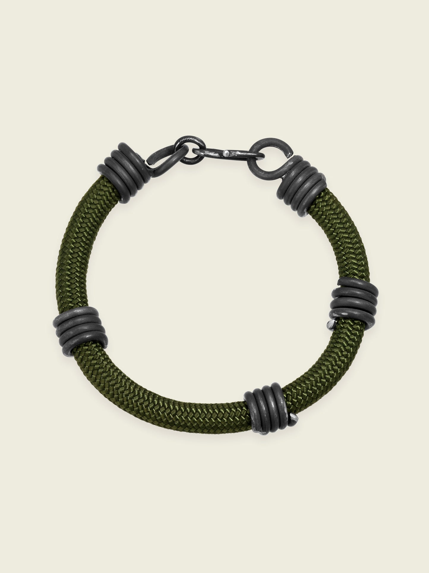 Snarearmbånd i paracord