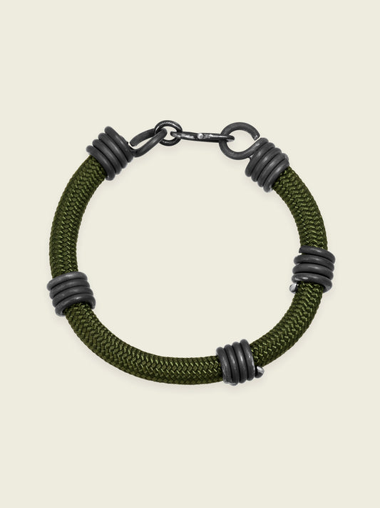 Snarearmbånd i paracord